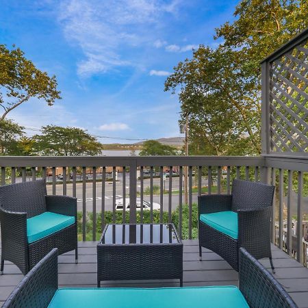 Deck View Of Hudson River & Mt Beacon / Boho Suite Newburgh Kültér fotó